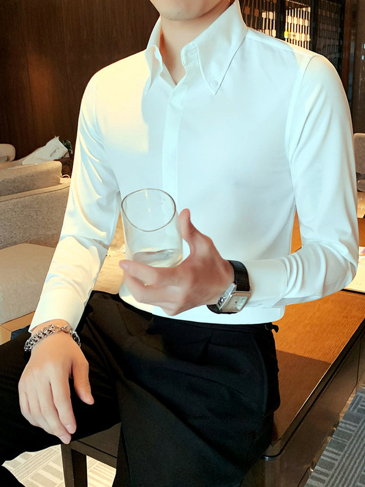 Casual Short Sleeve Shirt in White - product view
