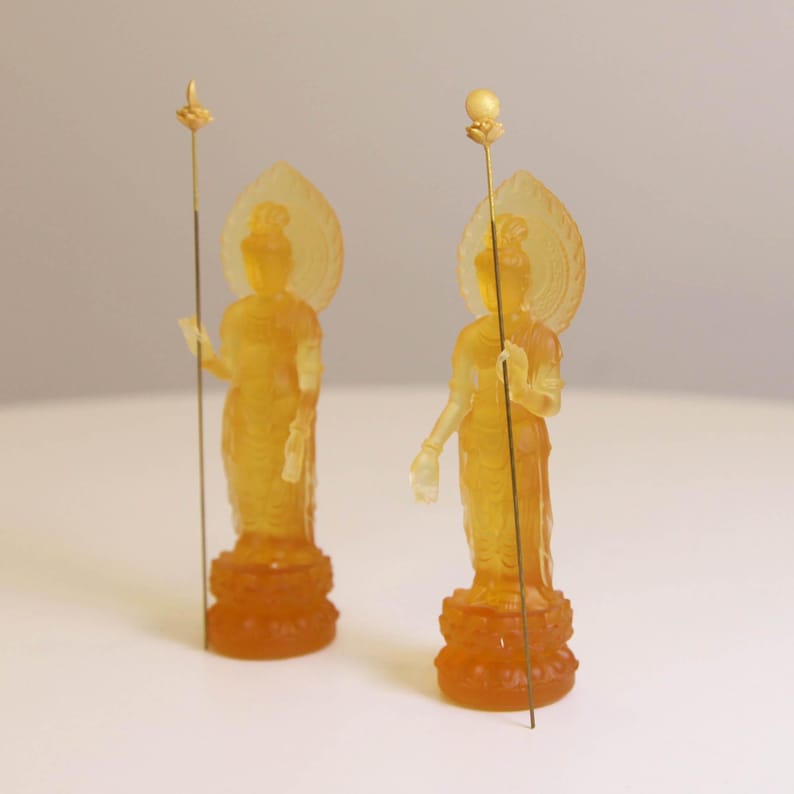 Handmade Glass Buddha Statue: Eastern Saints Ornament (13cm)