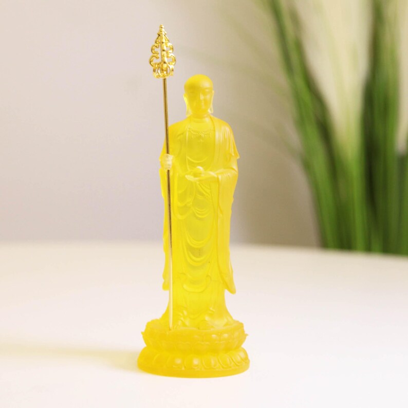 Resin Glass Ksitigarbha Bodhisattva Statue: Home Temple Decor (6.22 inch)