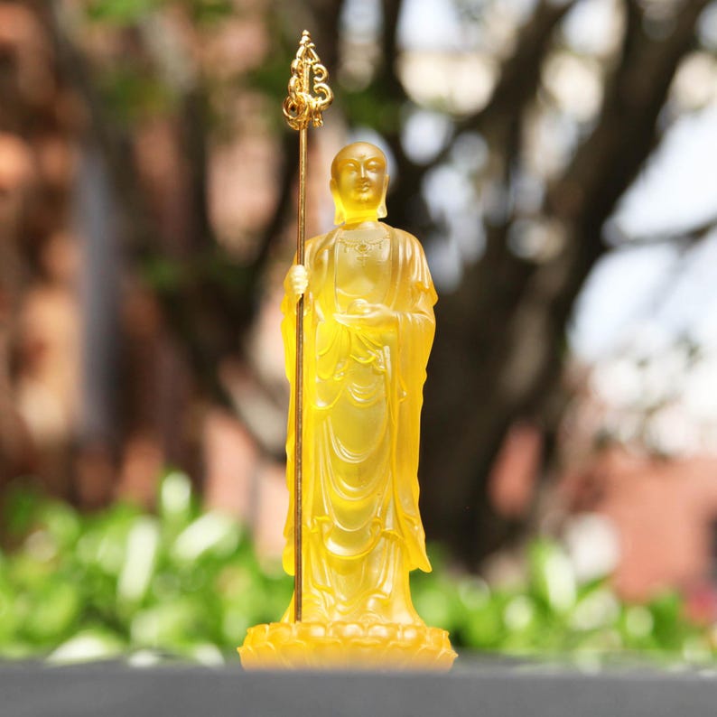 Resin Glass Ksitigarbha Bodhisattva Statue: Home Temple Decor (6.22 inch)