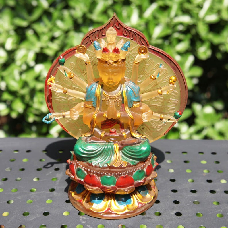 Hand-Painted Liuli Glass Guanyin Bodhisattva Statue: Devotional Altar Art