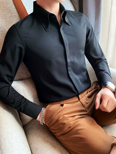 Casual Short Sleeve Shirt in Black - product view