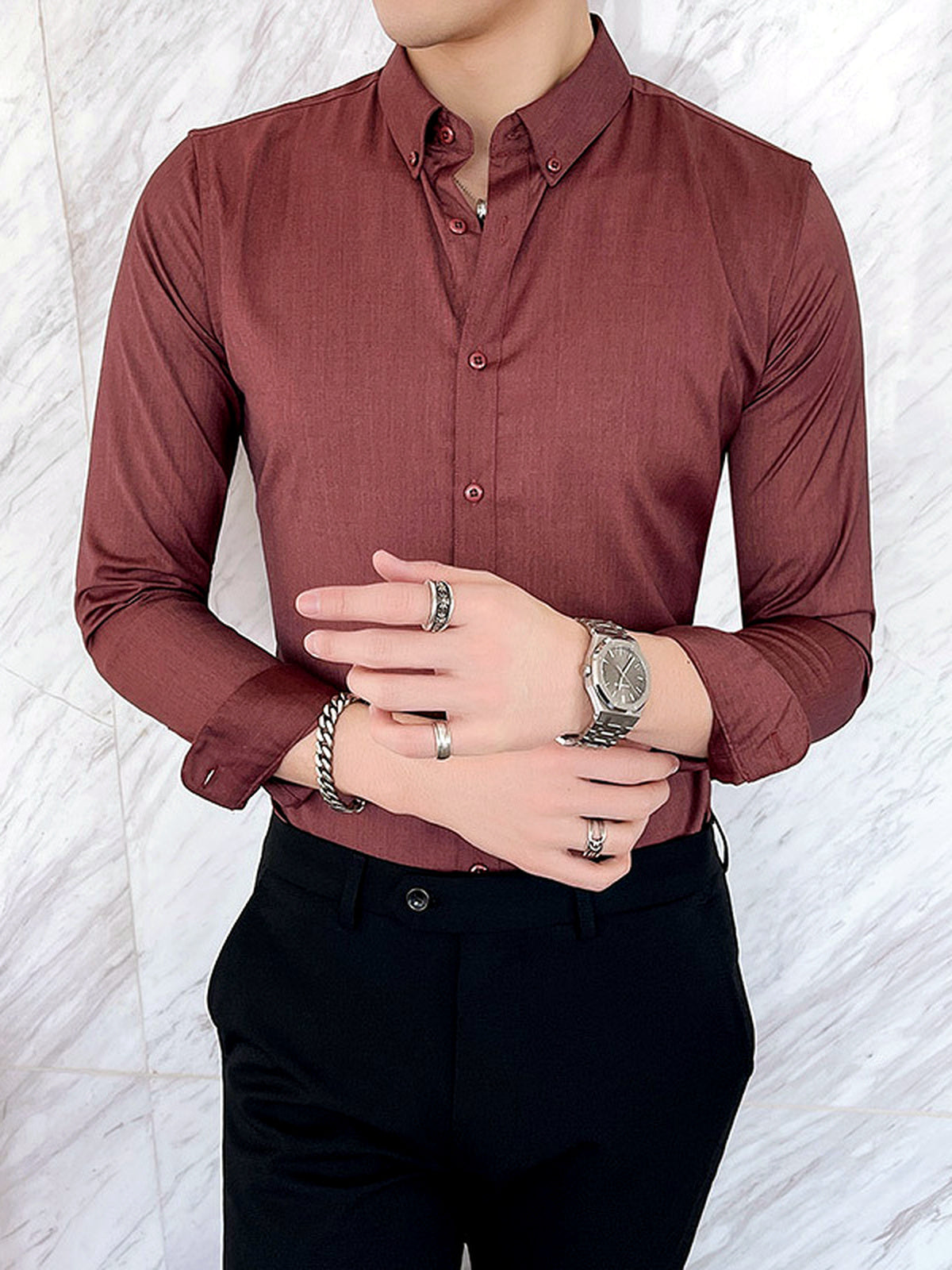 Casual Short Sleeve Shirt in Burgundy - product view
