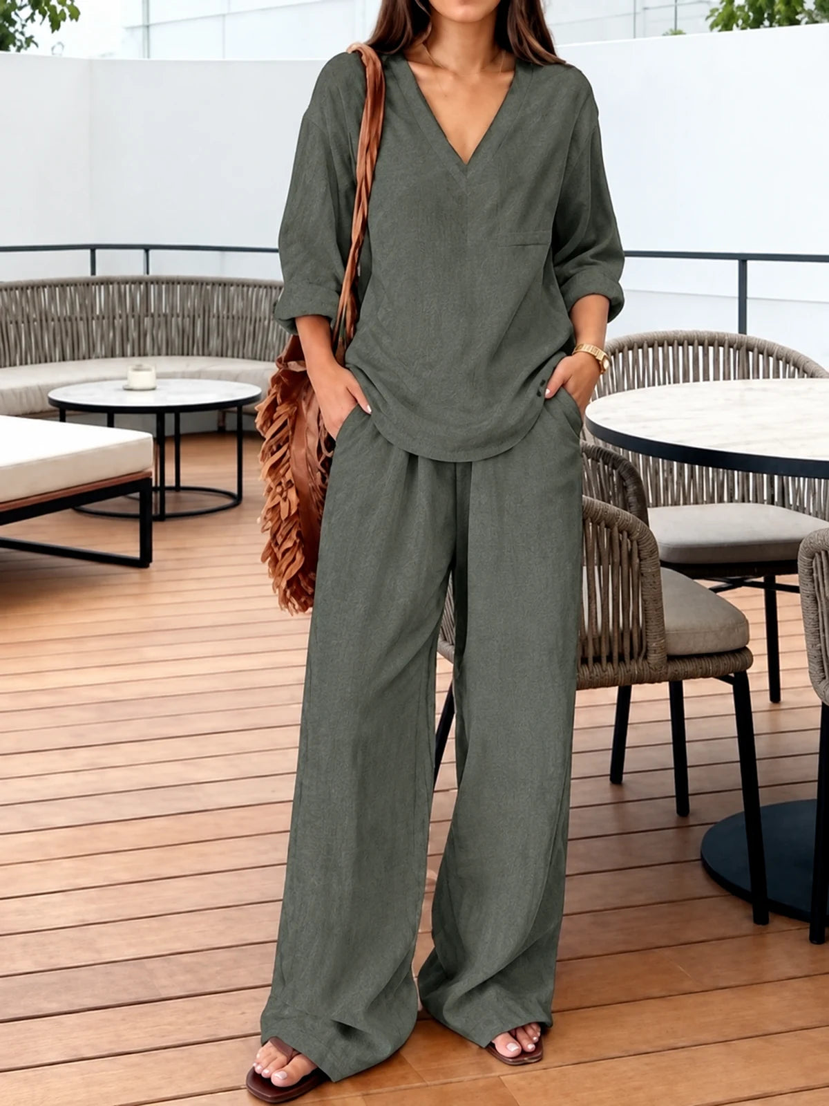 Women's Elastic Waist Wide Leg Pants Loose Casual Trousers in Gray - product view