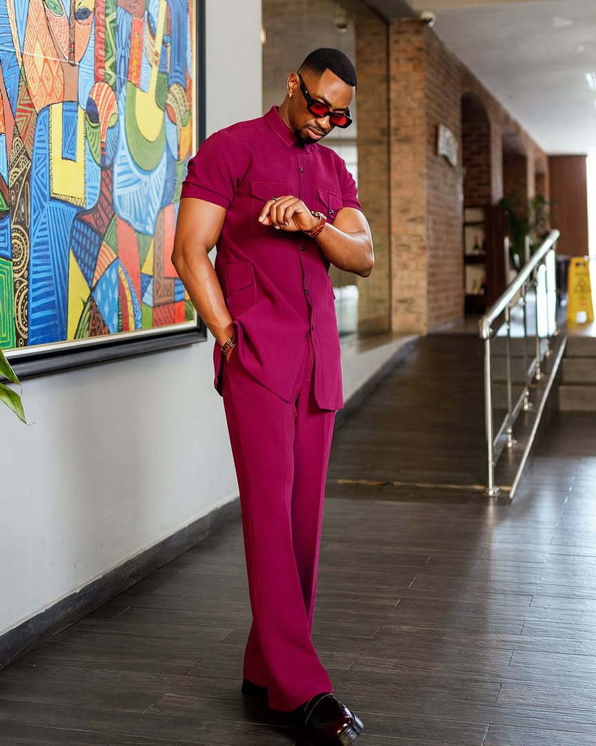 Men's Refined Solid Color Suit