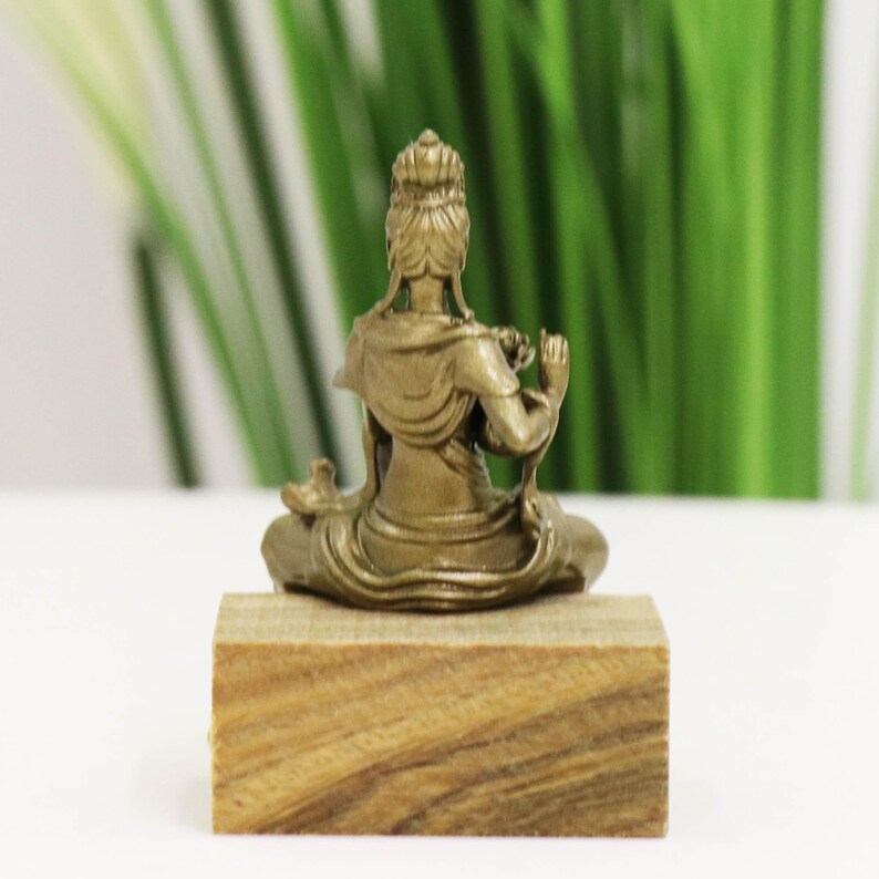 Bronze Guanyin Buddha Statue: Lotus Flower, Portable Altar Ornament