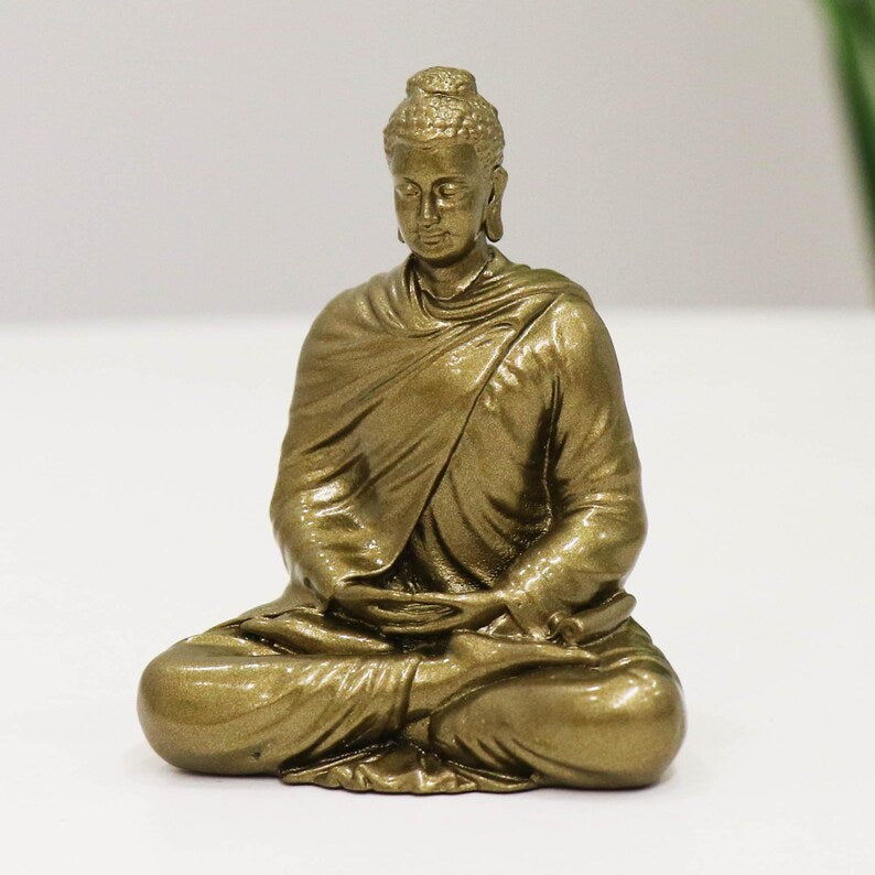 Statue de Bouddha Sakyamuni assis : Ornement d'autel domestique en laiton pur