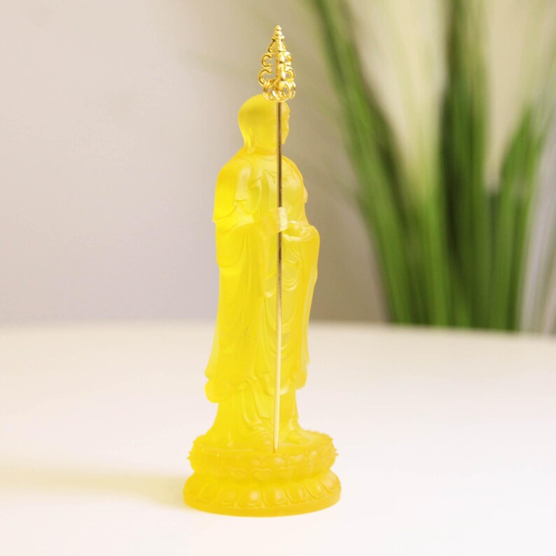 Resin Glass Ksitigarbha Bodhisattva Statue: Home Temple Decor (6.22 inch)