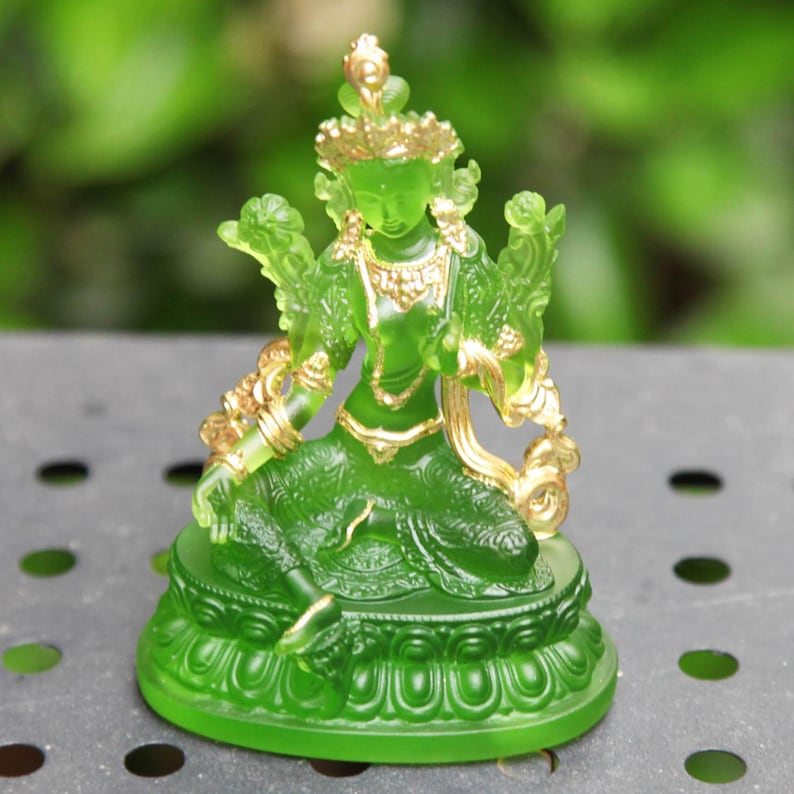 Statue artisanale de Tara Verte en verre, Ornements faits à la main, Décor d'autel bouddhiste, Cadeau spirituel pour amis, Cadeau de méditation consciente