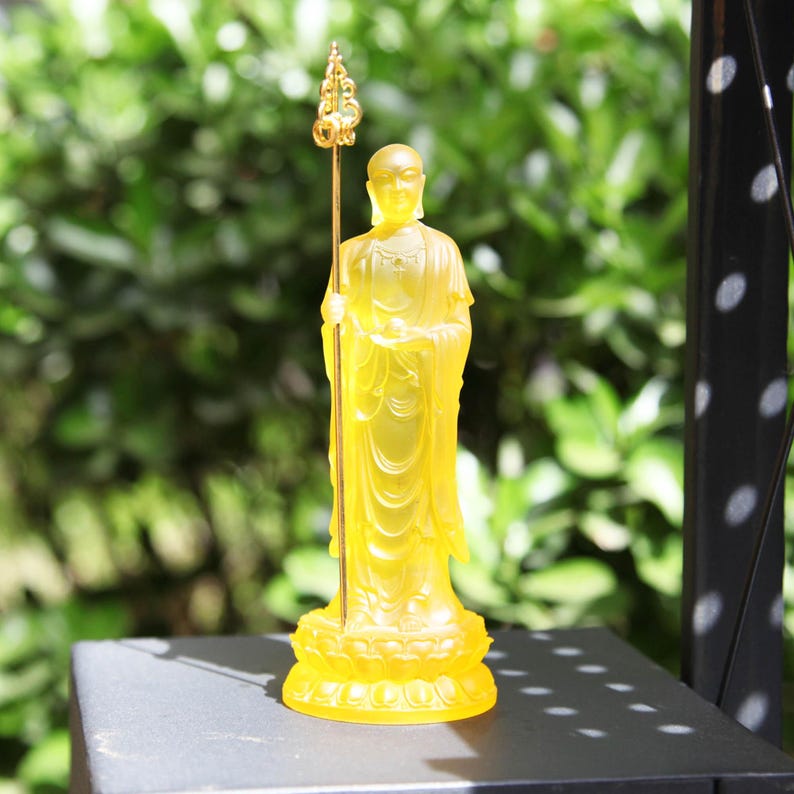 Resin Glass Ksitigarbha Bodhisattva Statue: Home Temple Decor (6.22 inch)