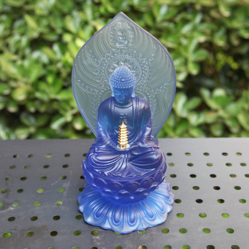 Resin Medicine Buddha Statue: Gold Gilded Buddhist Temple Offering