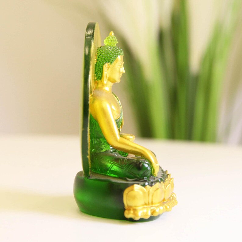Glass Sakyamuni Buddha Statue: Hand-Painted Medicine Buddha Decor