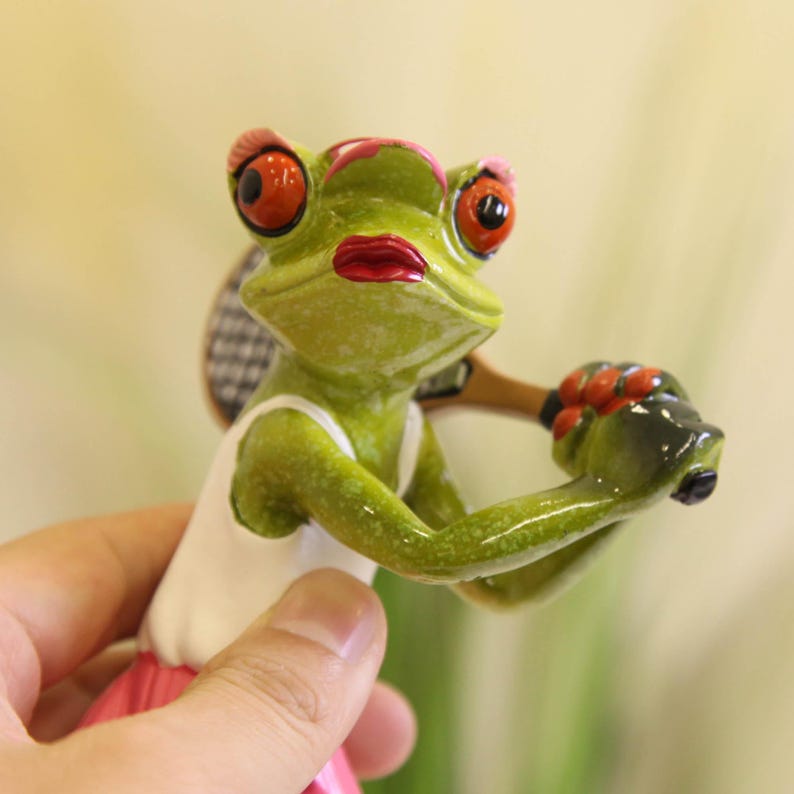 Tennis Frog Statue - Nordic Style Resin Sculpture for Home & Garden Decor