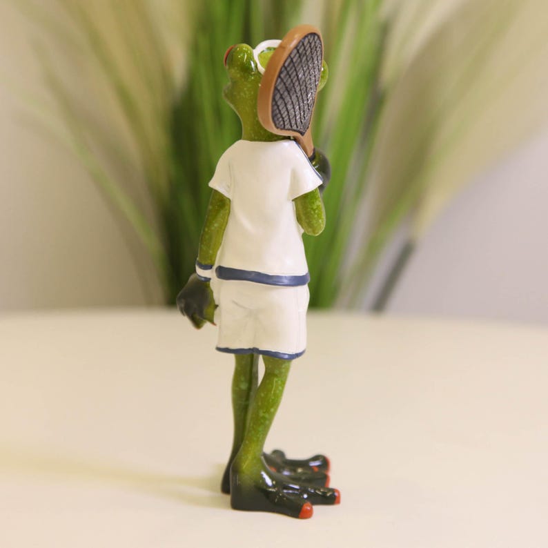 Tennis Frog Statue - Nordic Style Resin Sculpture for Home & Garden Decor