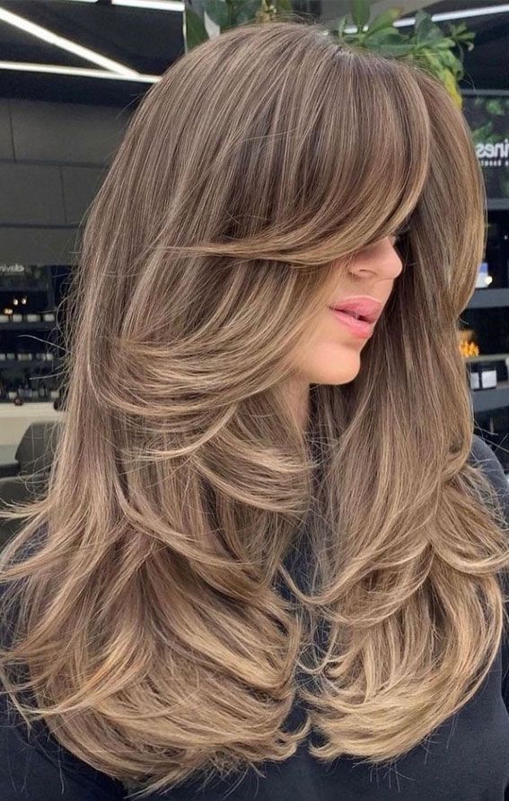 21 Beautiful Butterfly Haircut Ideas That Will Transform Your Look Instantly! - Beachy Waves Butterfly